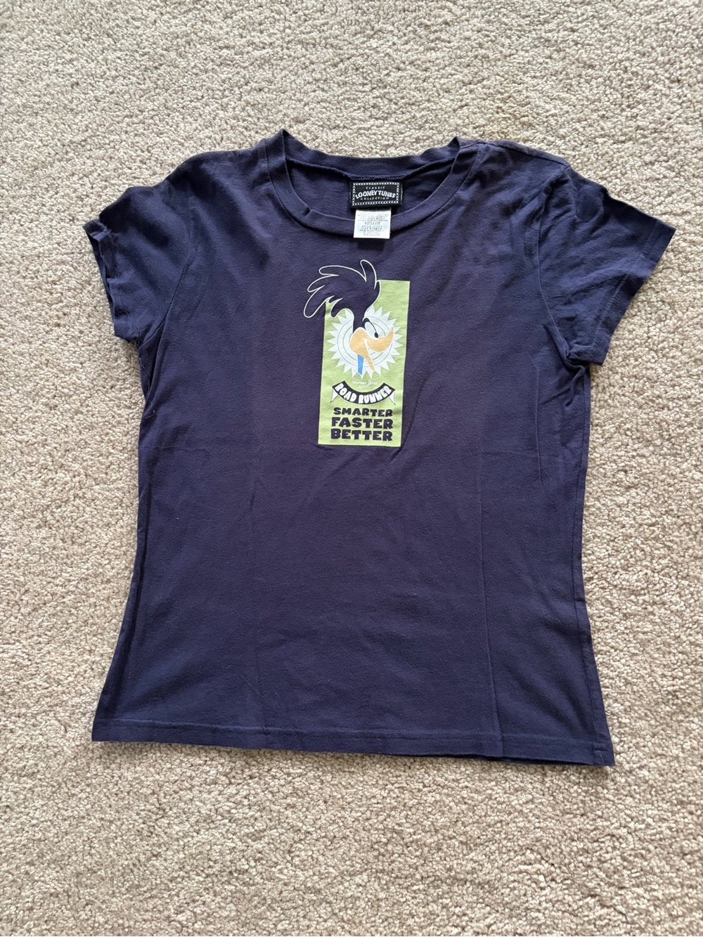 Women’s vintage looney tunes shirt